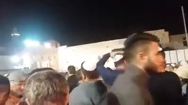 молитва у стены плача смотреть онлайн