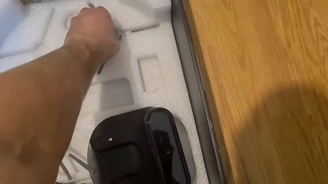 мой выбор это Умный робот-пылесос REDMOND RV-R670S WiFi смотреть онлайн