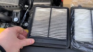 Как заменить воздушный фильтр на Honda N-Box Turbo (JF3-JF4) второе поколение