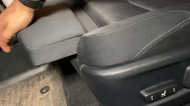 Установка подколенной опоры в Toyota Prado 150 [ПОДКОЛЕННАЯ ОПОРА BMW В PRADO 2022]