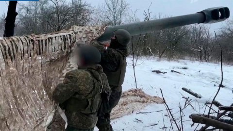 Российские артиллеристы успешно подавляют огневые точки ВСУ северо-западнее Донецка