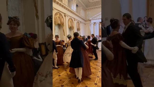 Ожившая история - бал 1830х ) смотреть онлайн