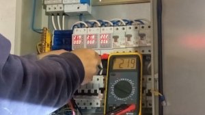 ? Тестирую реле напряжения TOMZN. | Строю САМ