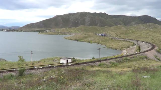 2ТЭ10У-0308 на перегоне Бухтарма — Заводинка, 02.07.14г. смотреть онлайн