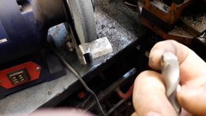 Сверлим закаленную сталь буром по бетону D=14мм