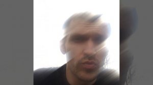 Пьяный бомж упал на коляску с ребёнком