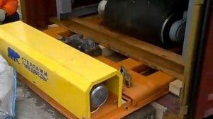 загрузка длинномерного груза в контейнер  globalload .mp4