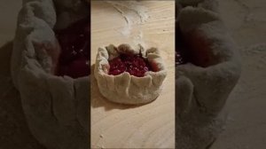 рецепт северной калитки с брусникой (колядки)в коментариях