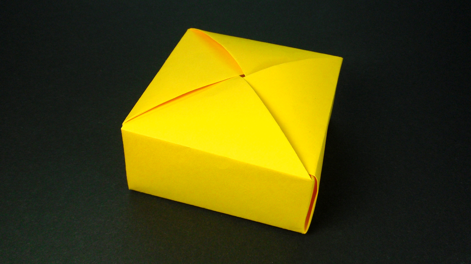 Как сделать Коробочку из бумаги Закрывающуюся | Сложная оригами Коробочка своими руками без клея