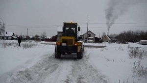 Погрузчик ТО-30. Уборка снега.