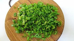 Окрошка на квасе с сосичками