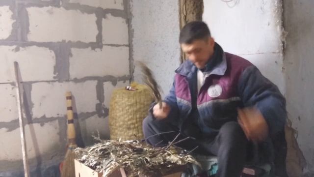 "Реанимация" дубовых веников для бани смотреть онлайн