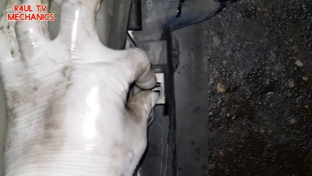 2006 TOYOTA COROLLA VERSO RADIATOR REPLACEMENT смотреть онлайн