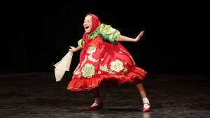 "Матрёшки", ансамбль "КоМикс". "Matryoshka", ensemble "CoMix".