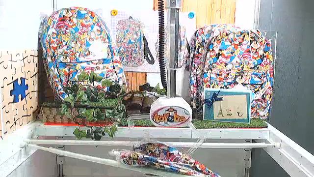 2017 03 18 230715 Alice in Wonderland Backpack 2 A смотреть онлайн