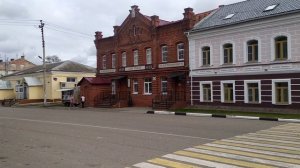 Идём по улице Советской, одного из самых красивых сел России , Вятское.