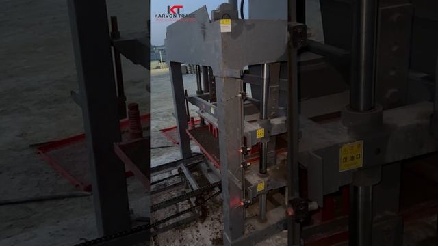 Тожикистон Республикасига автоматлашган шлакоблок ва брусчатка линияси етказиб берилди