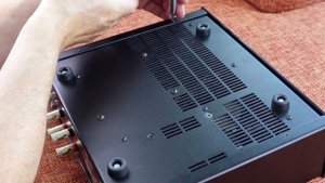 AUDIO NOTE   I-ZERO  TUBE AMP   (UP-CLOSE)  not a review