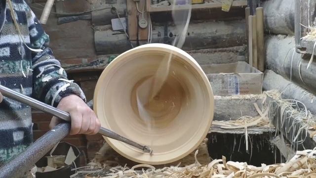 Братина, крупнее я не точил. смотреть онлайн