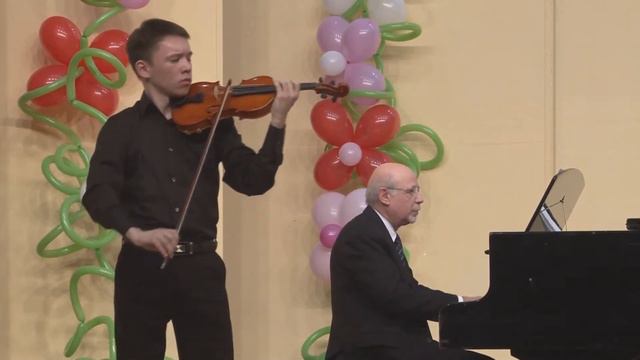 Сен-Санс Интродукция и рондо-каприччиозо Исполняет Василий Журкин