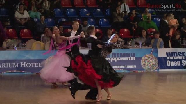 Stanislav Slomchinsky - Olga Riakhlova, 1/4 Tango