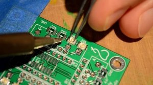Hand-soldering u.fl connectors