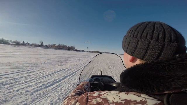 Параплан против Снегохода смотреть онлайн