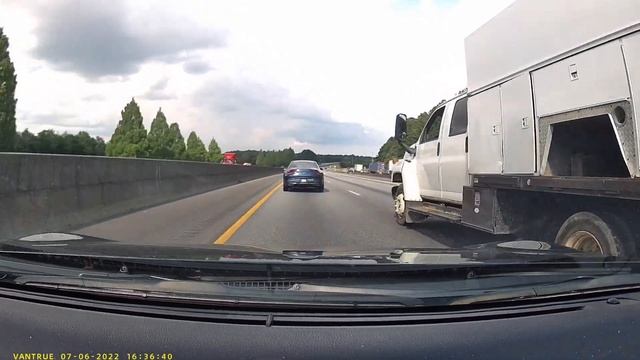 Another day, another commute смотреть онлайн