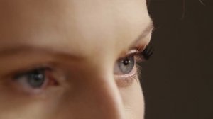 Что Делать, Когда Девушка Смотрит на Тебя?