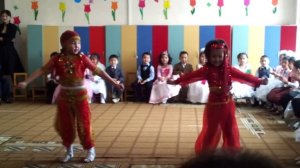 Смешной индийский танец детей