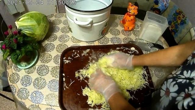 Квасим капусту с морковью и свеклою - делаем запасы на зиму.