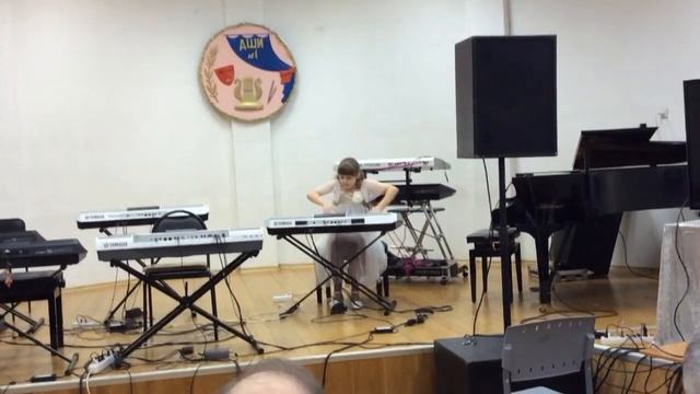 И. Красильников ГАЛОП для синтезатора. Д.Обухова/ I. Krasilnikov GALLOP for EKB. Perf. by D.Obukhov смотреть онлайн