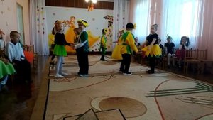Танец подсолнухов :)