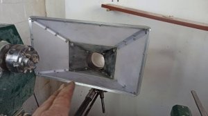 Очень эффективное пылеудаление для токарного станка по дереву.