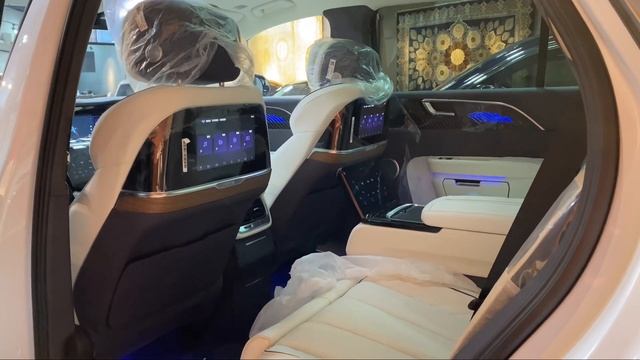 TESLA VS HONGQI E-HS9. КИТАЙСКАЯ ТЕСЛА ?? смотреть онлайн