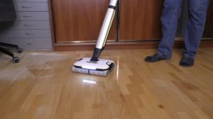 Беспроводная электрошвабра Karcher FC7 Cordless Premium -  Коротко и по делу