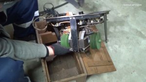Мощное,старинное зарядное устройство для автомобильного аккумулятора времён СССР