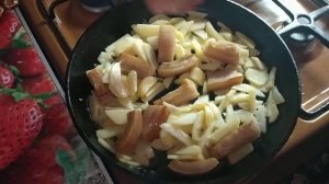 Солянка с капустой, картошкой и салом!