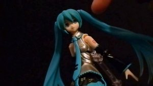 Figma Hatsune Miku 2.0 Review.