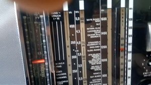 GRUNDIG SATELLIT 6001 - радиоприемник с душой.