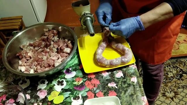 секрет как приготовить самую вкусную домашнюю колбасу// смотреть онлайн