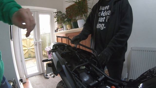 Honda CB500X - Outback Motortek Rear Rack смотреть онлайн