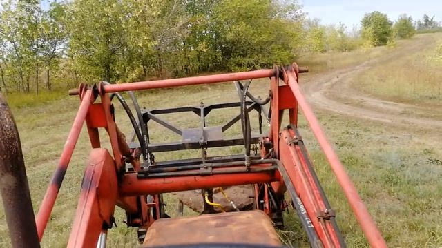 Вывез большой булыжник со своего сенокоса. смотреть онлайн