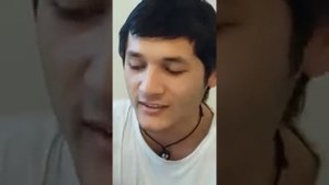 Узбек поет под гитару, Тохир гитарист.