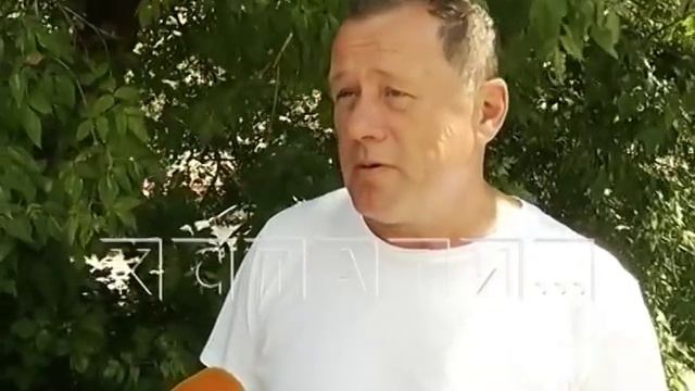 Дикую нутрию приручили рыбаки и превратили в фотомодель