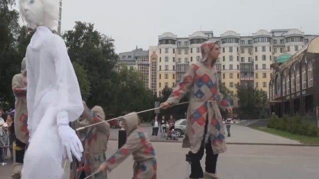 Театр Мимикрия Куклы, упавшие с неба смотреть онлайн