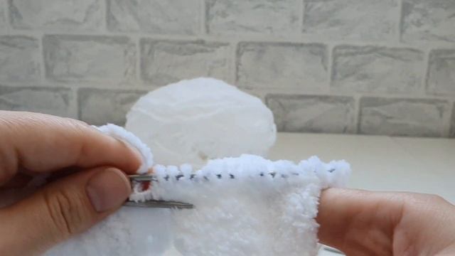 Шапочка из плюшевой пряжи смотреть онлайн