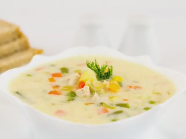 Овощной суп с курицей и сливками. Детский вкусный суп