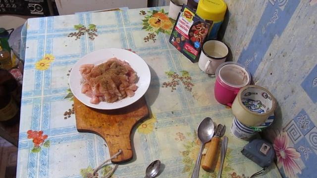 Перед жаркой куриных грудок их надо промывать в воде. смотреть онлайн