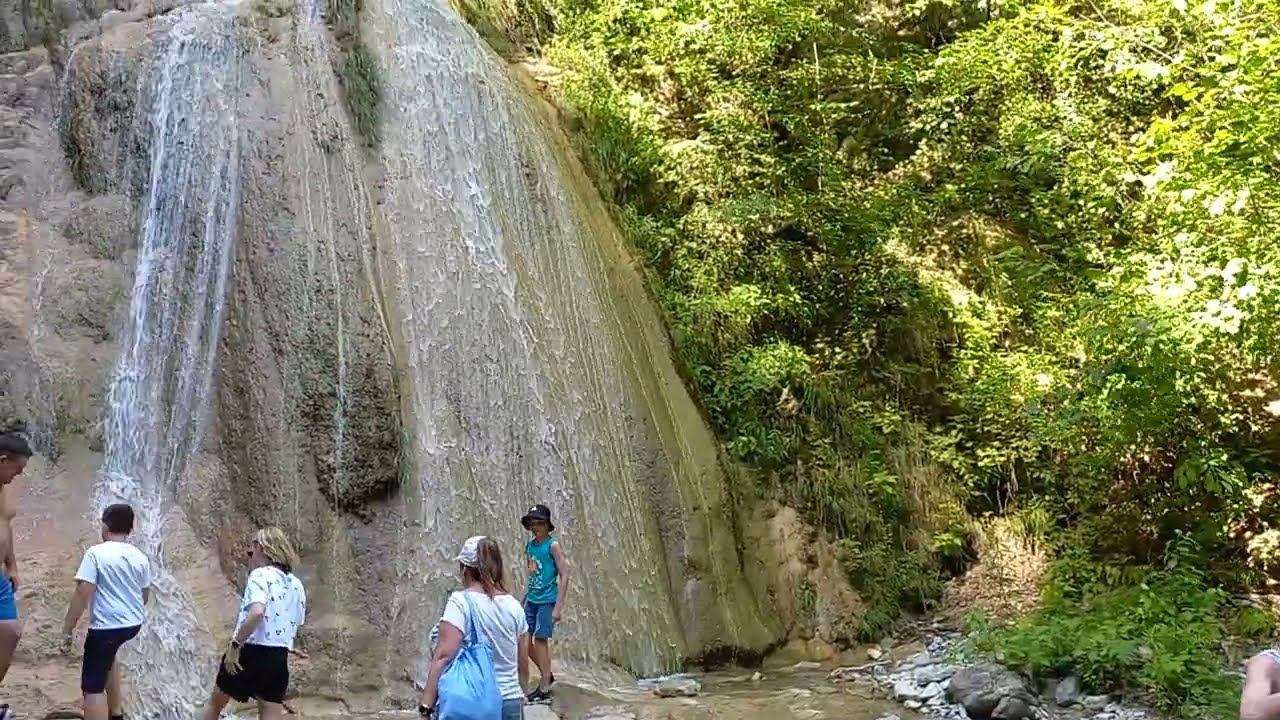Новомихайловский. Белые скалы.Поездка на большие водопады. смотреть онлайн
